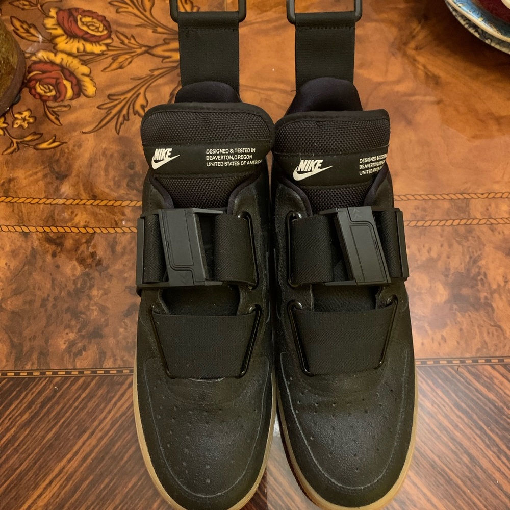 Nike Airforce 1 SF Black and White